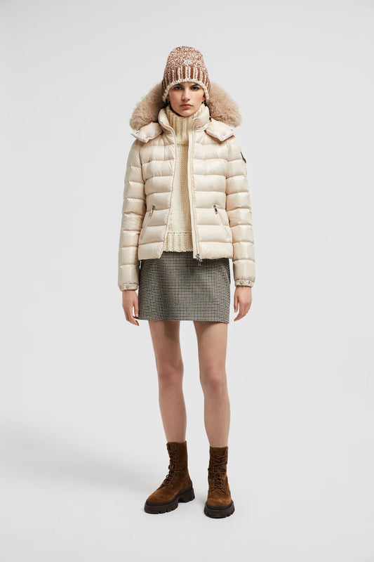 Doudoune courte à capuche Moncler Badyf Beige clair